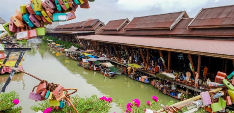 Chợ nổi Ayutthaya